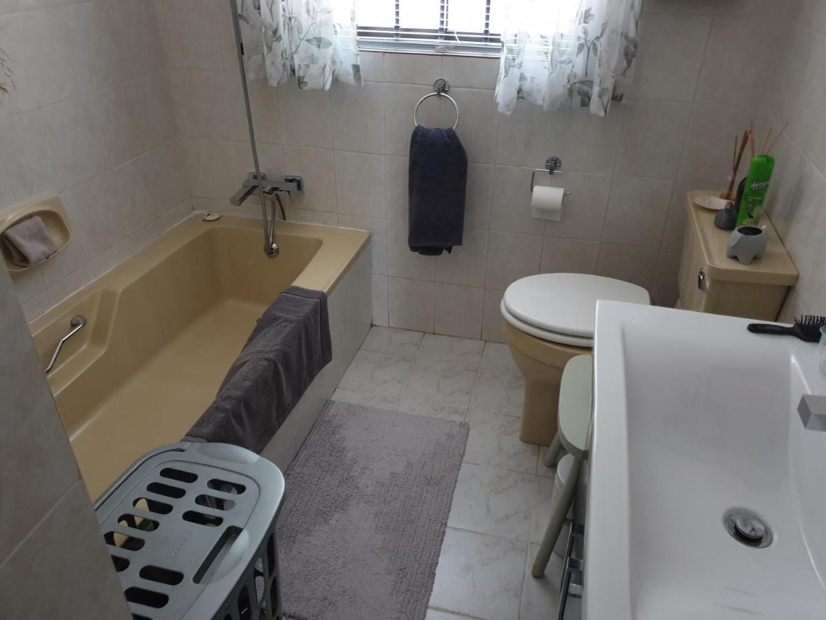 125 On Van Buuren Road Guest House 요하네스버그 외부 사진